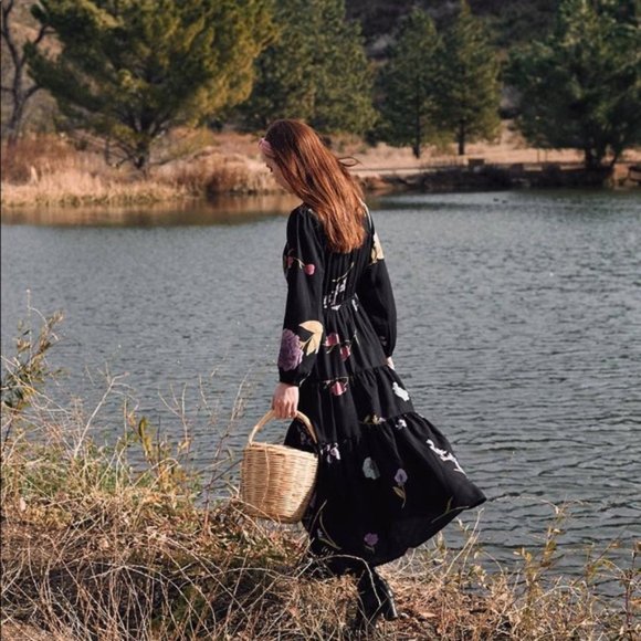 NWT Christy Dawn Dress, Noir Blooms M/L - Picture 4 of 11